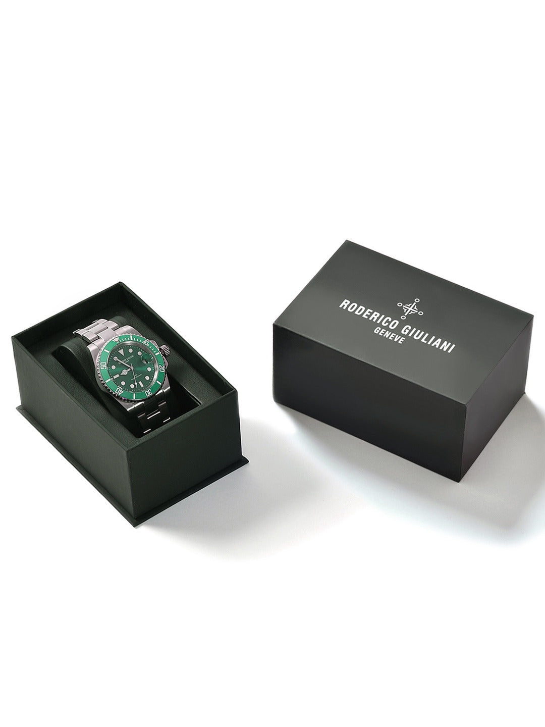 Green Dial Green Bezel Silver Steel Bracelet Men's Analog Watch