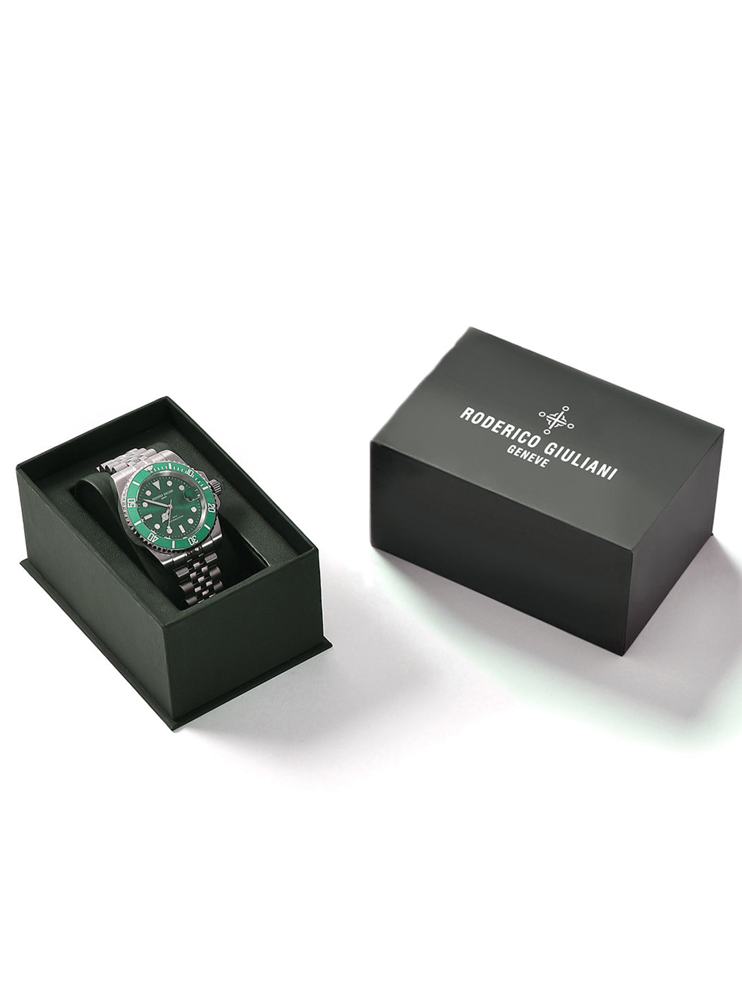 RODERICO GIULIANI ANALOG GREEN DIAL SILVER CASE GREEN BEZEL STEEL BRACELET MEN'S WATCH MJSA-7406
