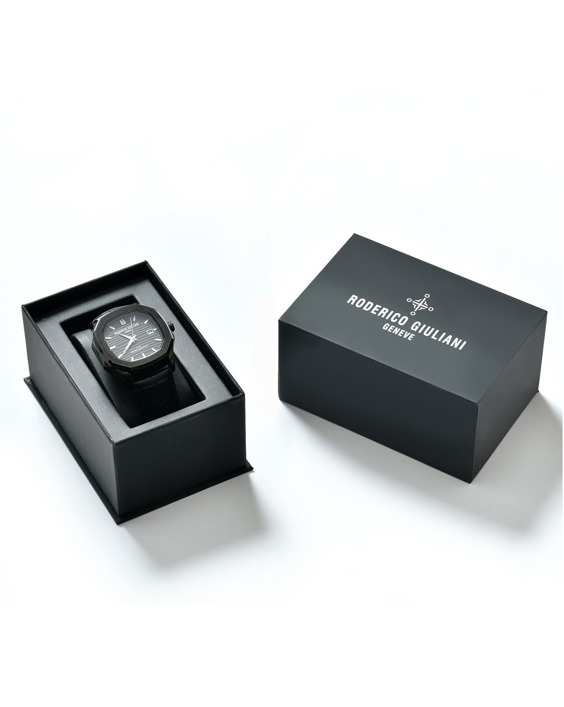 Black Dial Black Case Black Leather Strap Men's Analog Watch