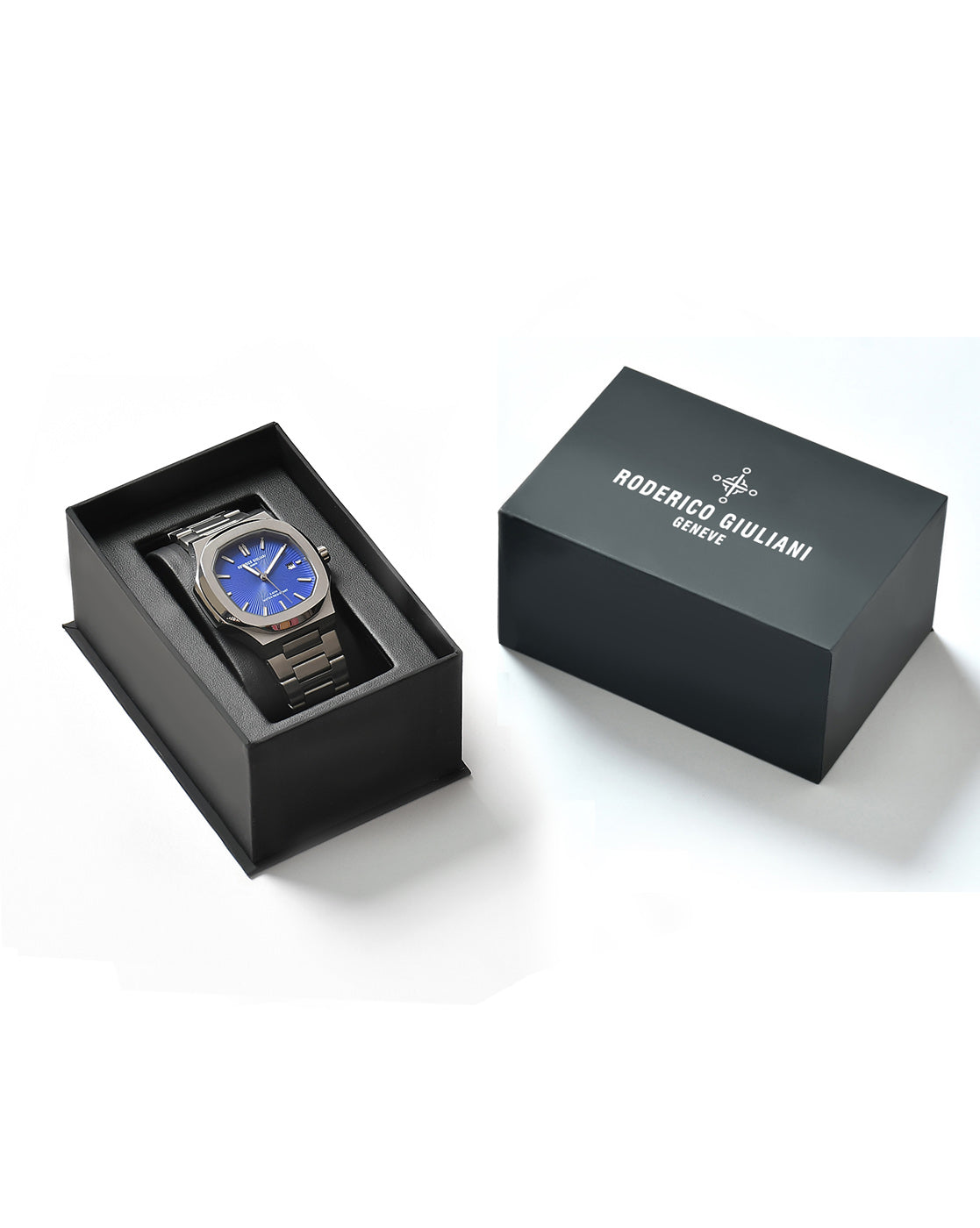 Blue Dial Silver Steel Bracelet Men's Analog Watch